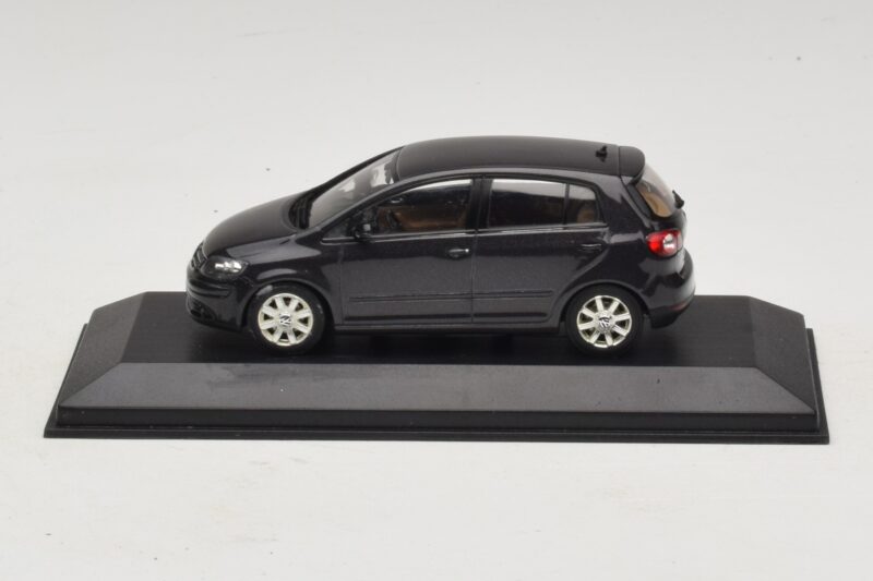 Volkswagen Golf Plus Mk5 Nero Minichamps 1:43 GOLF007 Pressofusione