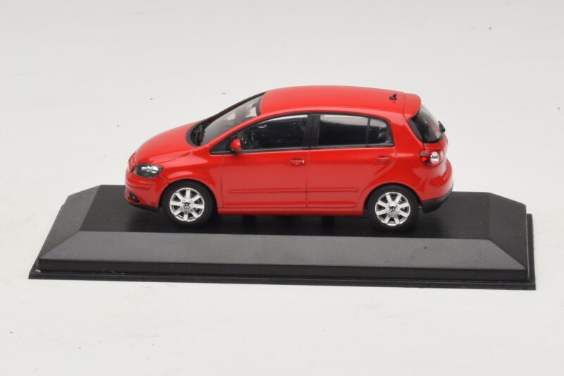 Volkswagen Golf Plus Mk5 Tornado Red Scatola Sostitutiva Minichamps 1:43 821911110-R1 Pressofusione