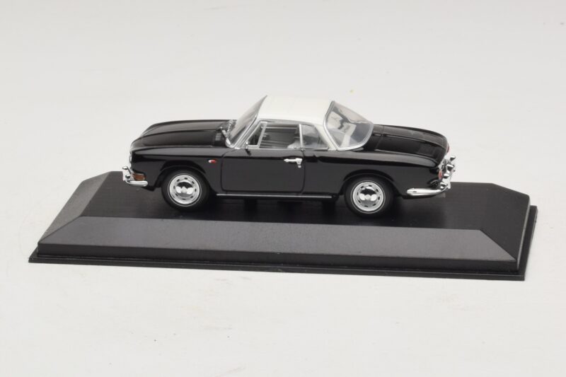 Volkswagen Karmann Ghia Nero con tetto bianco Minichamps 1:43 430050224 Pressofusione