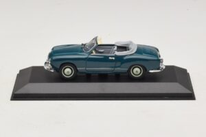 Volkswagen Karmann Ghia Cabriolet Blu Scuro Minichamps 1:43 Volkswagen Karmann Ghia Cabriolet Blu Scuro Minichamps 1:43 GHIA001 Pressofusione