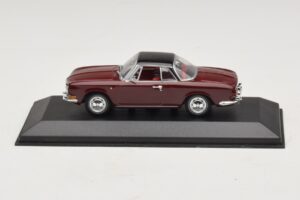 Volkswagen Karmann Ghia Rosso Con Tetto Nero Minichamps 1:43 Volkswagen Karmann Ghia Rosso Con Tetto Nero Minichamps 1:43 GHIA002 Pressofusione