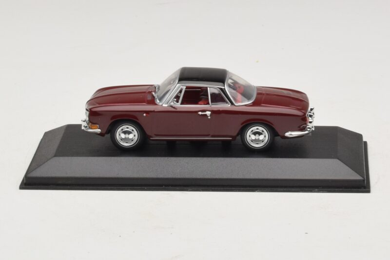 Volkswagen Karmann Ghia Rosso Con Tetto Nero Minichamps 1:43 GHIA002 Pressofusione