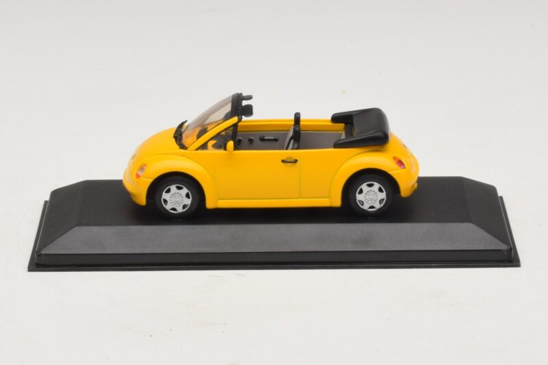 Volkswagen New Beetle Cabriolet Giallo Minichamps 1:43 BEETLE002 Pressofusione
