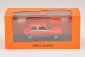 Volkswagen Polo Mk1 Rosso Maxichamps 1:43 940050500 Pressofusione — immagine 5 di 5