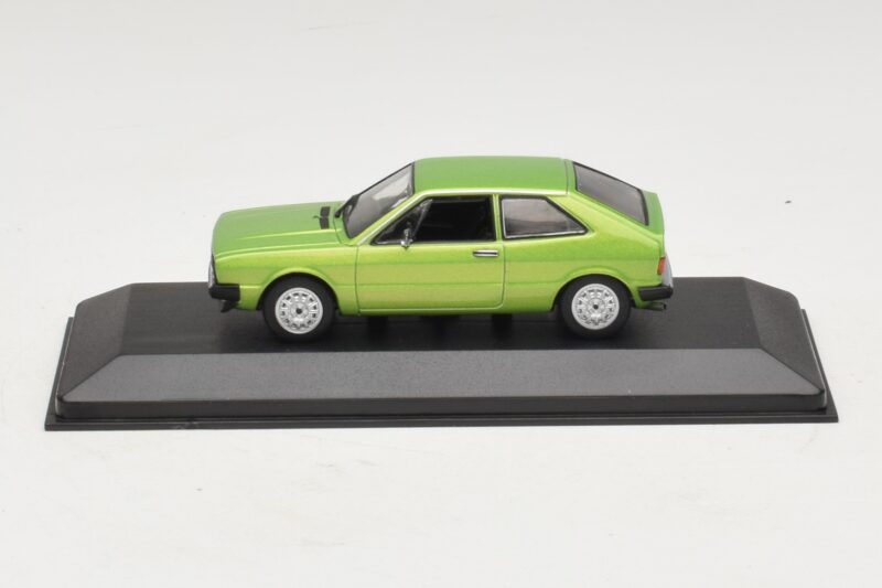 Volkswagen Scirocco Mk1 Verde Metallizzato Scatola di Ricambio Maxichamps 1:43 940050420-R1 Pressofusione