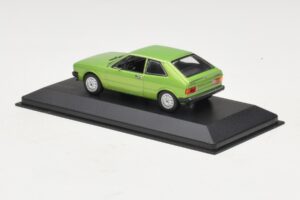 Volkswagen Scirocco Mk1 Verde Metallizzato Scatola di Ricambio Maxichamps 1:43 940050420-R1 Pressofusione — immagine 3 di 5