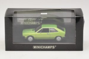 Volkswagen Scirocco Mk1 Verde Metallizzato Scatola di Ricambio Maxichamps 1:43 940050420-R1 Pressofusione — immagine 5 di 5