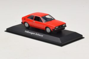 Volkswagen Scirocco Mk1 Rosso Maxichamps 1:43 940050422 Pressofusione — immagine 3 di 5