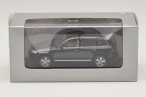 Volkswagen Touareg 7L Nero Minichamps 1:43 TOUAREG002 Pressofusione — immagine 5 di 5