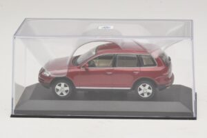 Volkswagen Touareg 7L Rosso Minichamps 1:43 TOUAREG003 Pressofusione — immagine 4 di 5