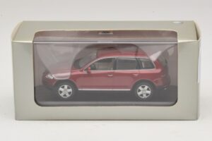 Volkswagen Touareg 7L Rosso Minichamps 1:43 TOUAREG003 Pressofusione — immagine 5 di 5