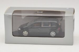 Volkswagen Touran 1T Nero Minichamps 1:43 TOURAN005 Pressofusione — immagine 5 di 5