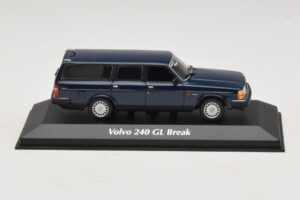 Volvo 240 GL Station Wagon Blu Scuro Maxichamps 1:43 940171412 Pressofusione
