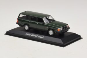Volvo 240 GL Station Wagon Verde Scuro Maxichamps 1:43 940171411 Pressofusione — immagine 3 di 5