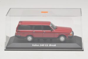 Volvo 240 GL Station Wagon Rosso Maxichamps 1:43 940171410 Pressofusione — immagine 5 di 5