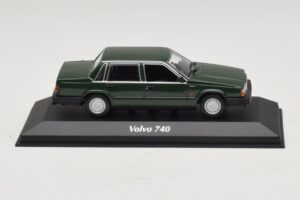 Volvo 740 Verde Scuro Maxichamps 1:43 940171700 Pressofusione