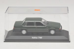 Volvo 740 Verde Scuro Maxichamps 1:43 940171700 Pressofusione — immagine 4 di 5